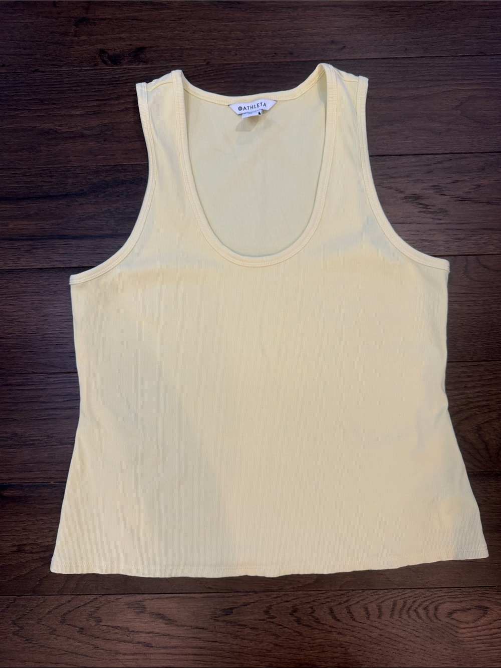 Athleta Pale Yellow Ribbed Scoop Neck Tank Size XL - C29